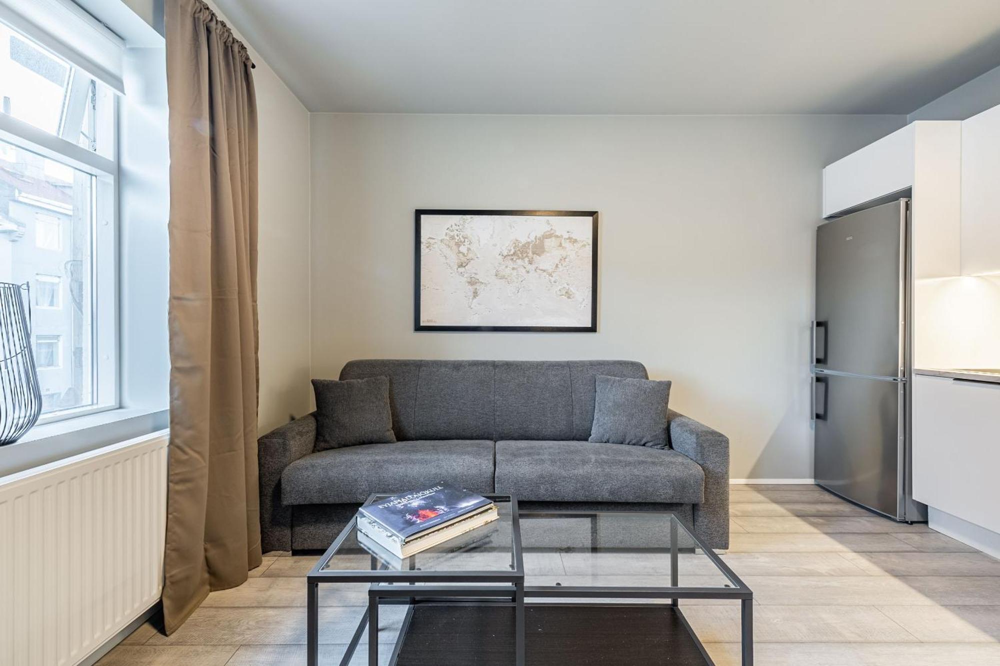 Astro Laugavegur Appartement Reykjavík Buitenkant foto